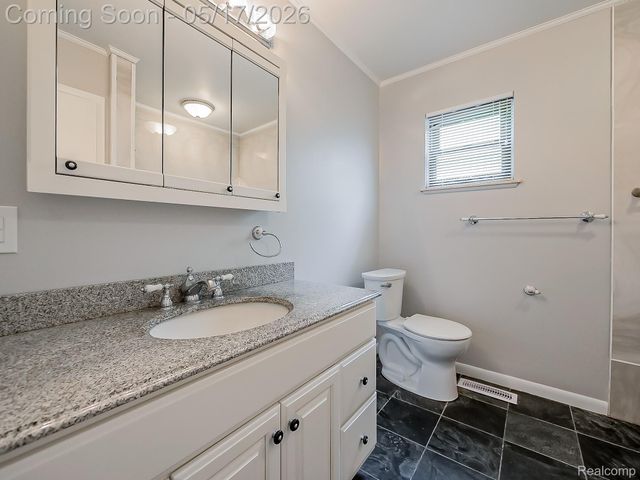 7580 Thornwood Street, Canton Charter Township, MI 48187