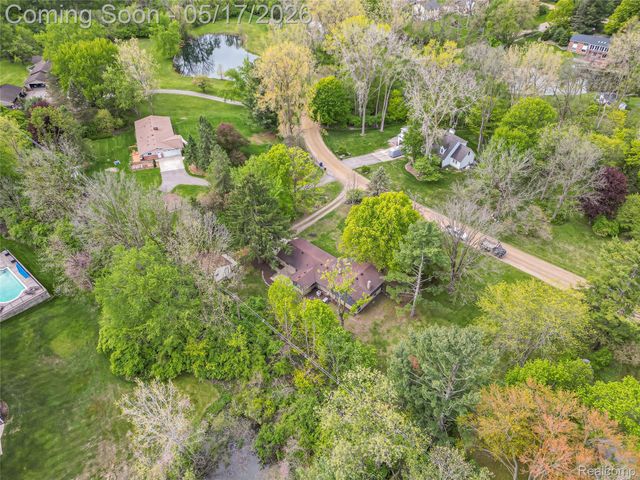 7580 Thornwood Street, Canton Charter Township, MI 48187