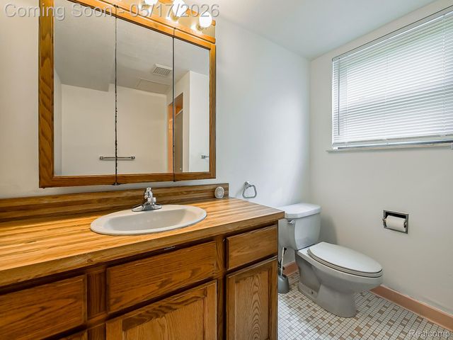 7580 Thornwood Street, Canton Charter Township, MI 48187
