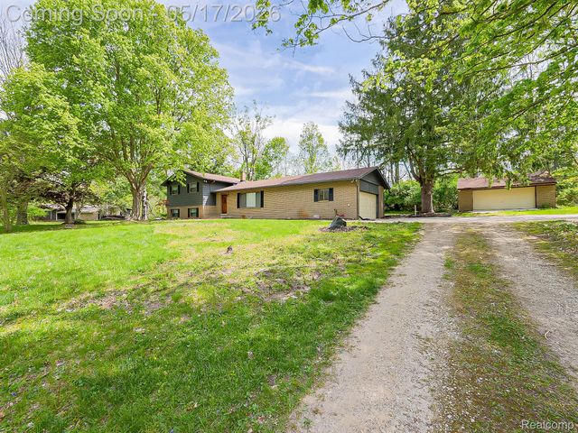 7580 Thornwood Street, Canton Charter Township, MI 48187