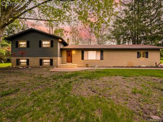 7580 Thornwood Street, Canton Charter Township, MI 48187