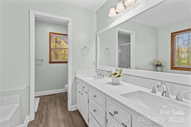 864 Hunter Drive, Mooresville, NC 28115