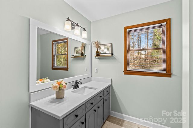 864 Hunter Drive, Mooresville, NC 28115