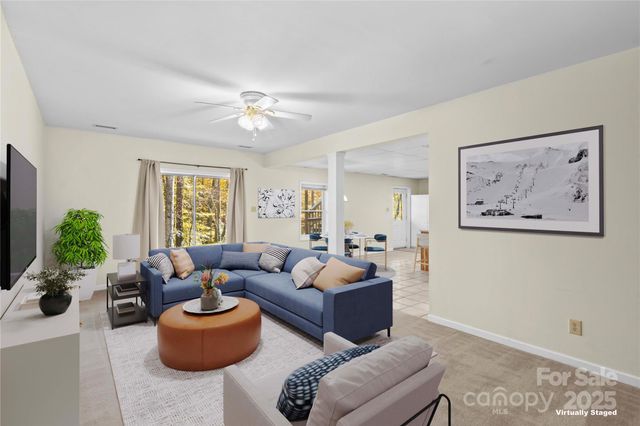 864 Hunter Drive, Mooresville, NC 28115