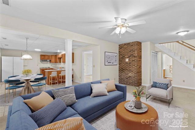 864 Hunter Drive, Mooresville, NC 28115