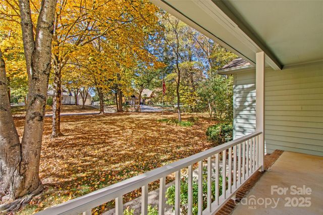 864 Hunter Drive, Mooresville, NC 28115