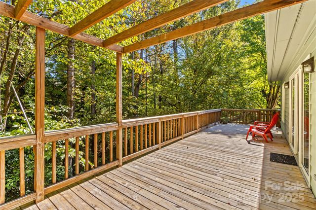 864 Hunter Drive, Mooresville, NC 28115