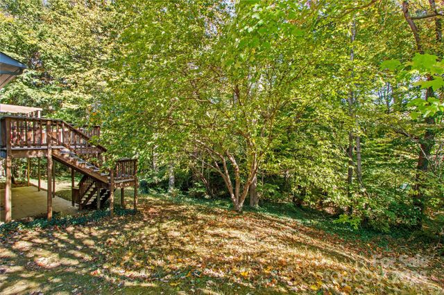 864 Hunter Drive, Mooresville, NC 28115