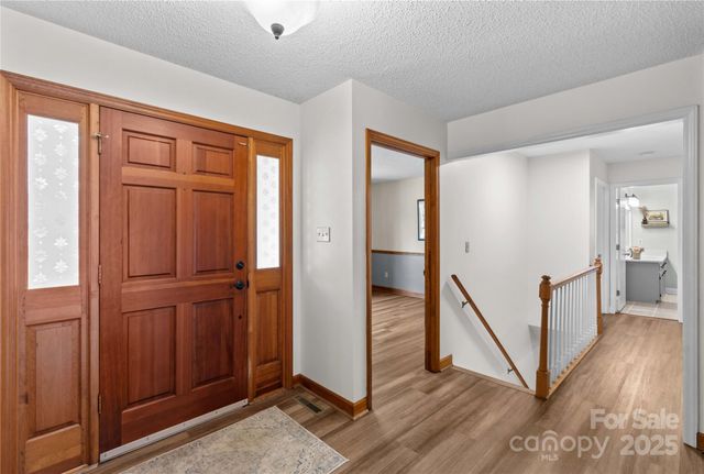 864 Hunter Drive, Mooresville, NC 28115