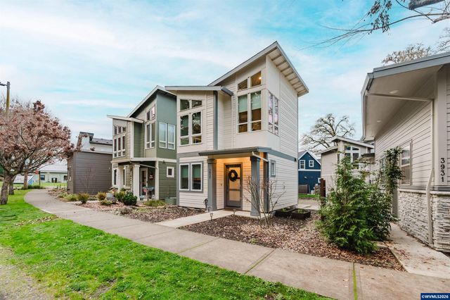 3937 Cousteau Dr SE, Salem, OR 97302
