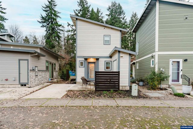 3937 Cousteau Dr SE, Salem, OR 97302