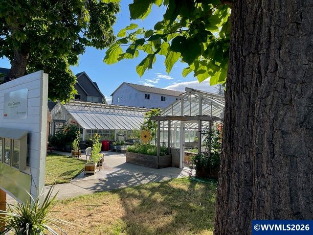 3937 Cousteau Dr SE, Salem, OR 97302