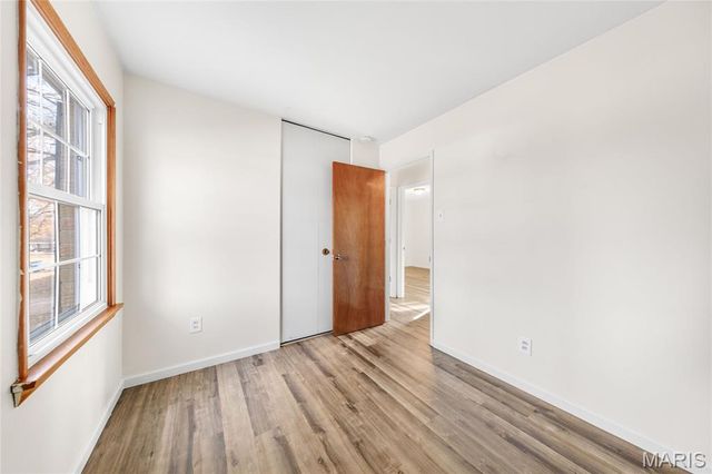 1890 Caposele Lane, Hazelwood, MO 63042