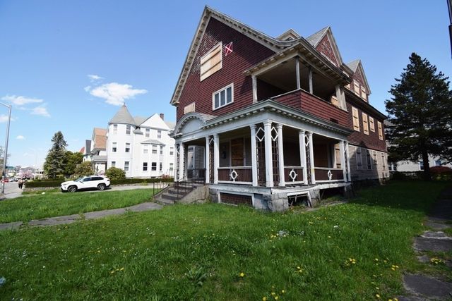 139 Vernon Street, Worcester, MA 01610