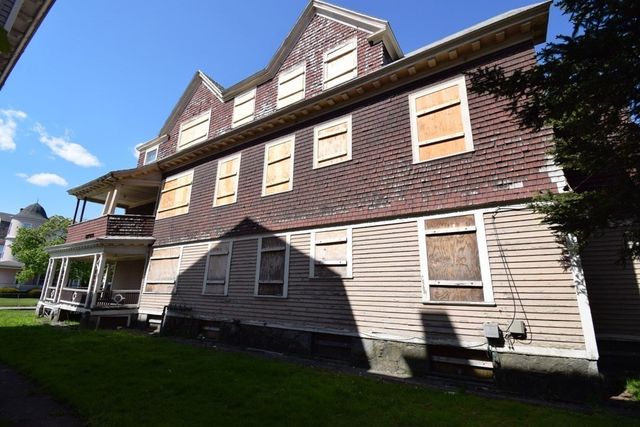 139 Vernon Street, Worcester, MA 01610