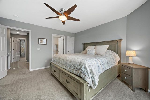 220 E Reservoir AVENUE, Milwaukee, WI 53212