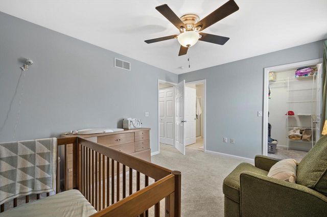 220 E Reservoir AVENUE, Milwaukee, WI 53212