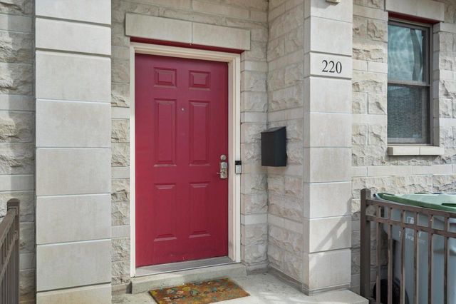 220 E Reservoir AVENUE, Milwaukee, WI 53212