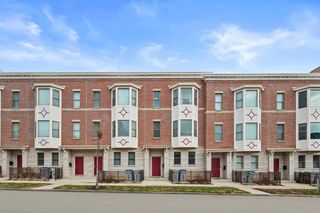 220 E Reservoir AVENUE, Milwaukee, WI 53212