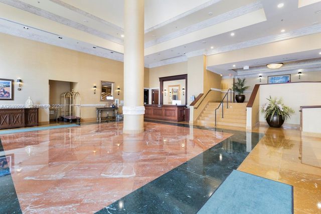 8395 SW 73rd Ave 503, Miami, FL 33143