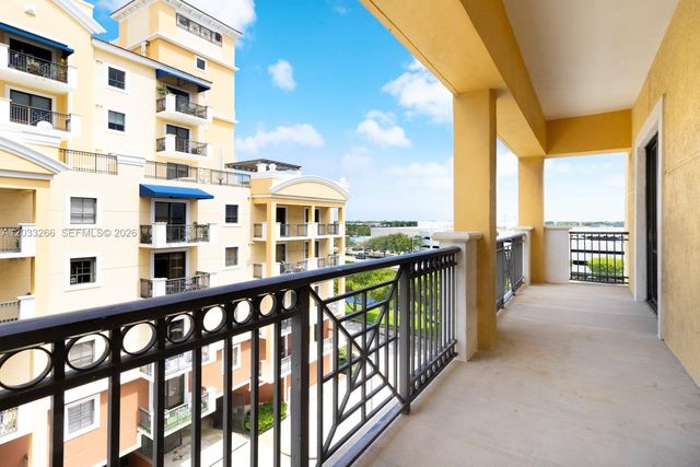 8395 SW 73rd Ave 503, Miami, FL 33143