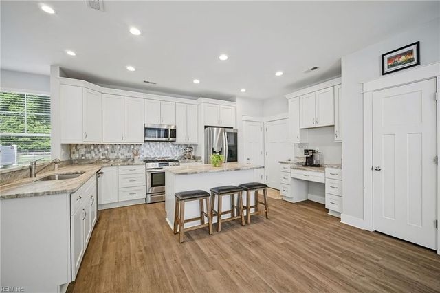 3957 Indian River RD, Virginia Beach, VA 23456