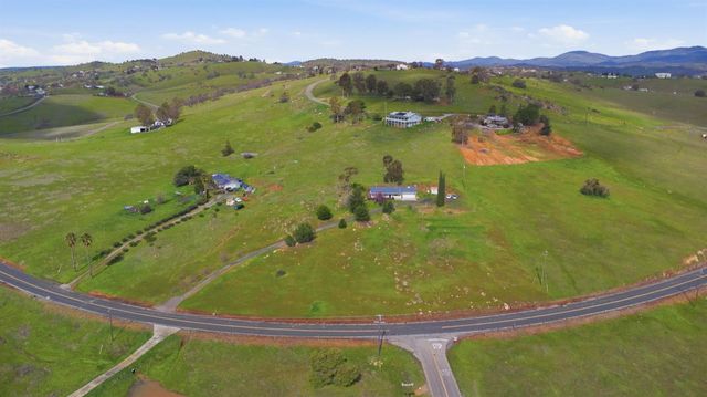 2615 Ranchito Dr, La Grange, CA 95329