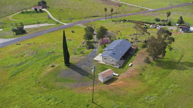 2615 Ranchito Dr, La Grange, CA 95329