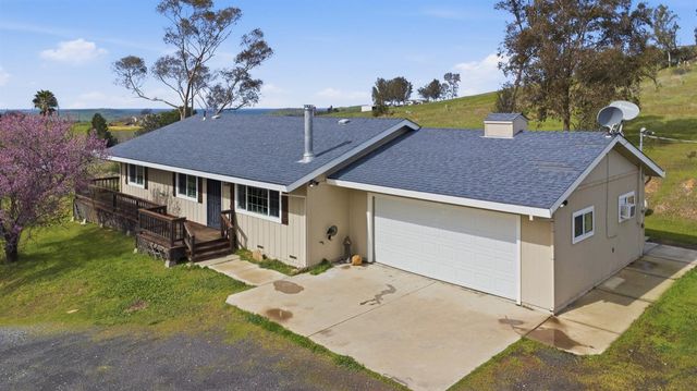 2615 Ranchito Dr, La Grange, CA 95329