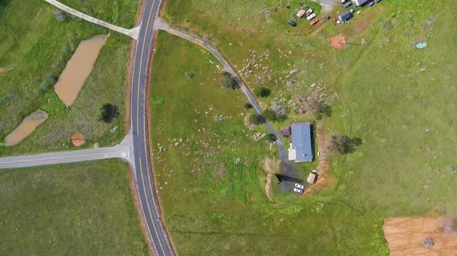 2615 Ranchito Dr, La Grange, CA 95329