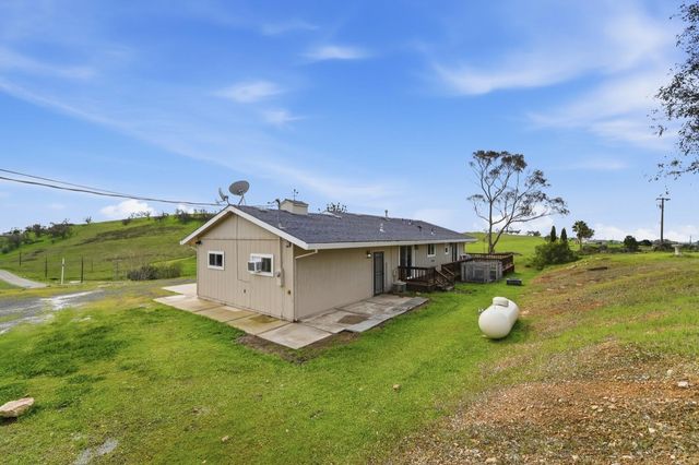 2615 Ranchito Dr, La Grange, CA 95329