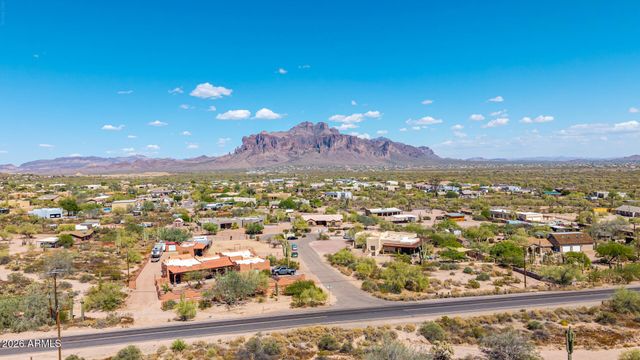 931 E ECHO Circle, Apache Junction, AZ 85119
