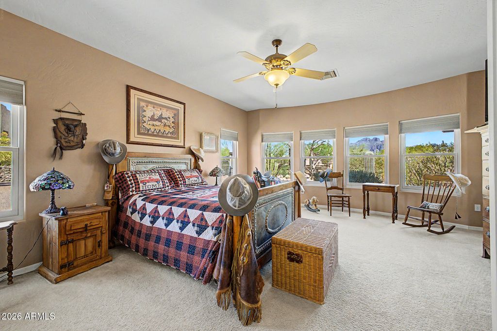 Image 22 of property listing at 931 E ECHO Circle, Apache Junction, AZ 85119