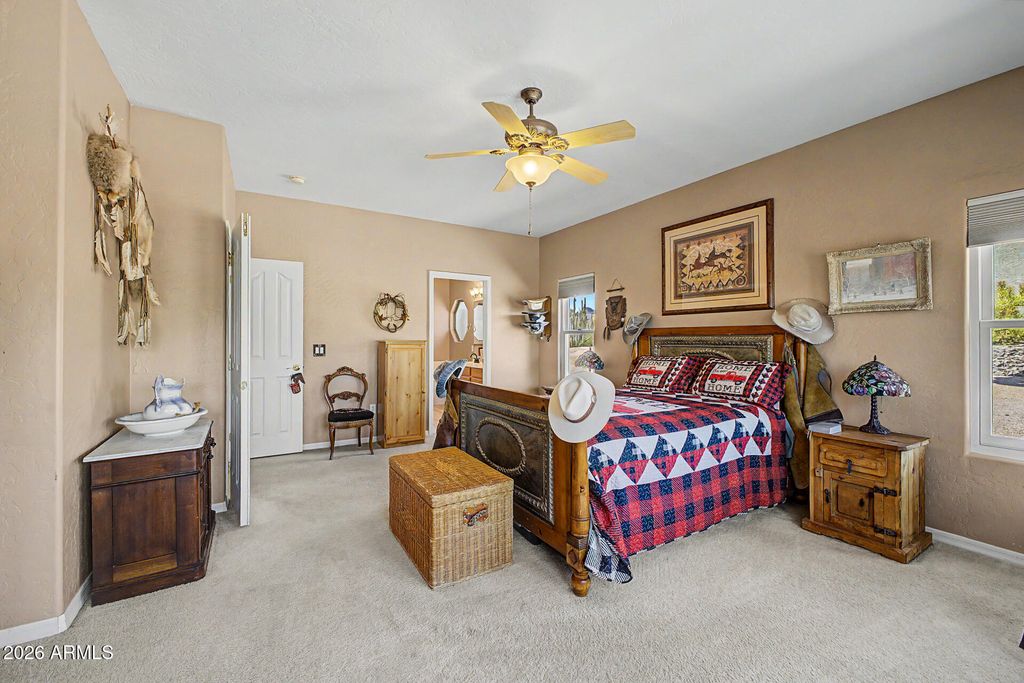 Image 24 of property listing at 931 E ECHO Circle, Apache Junction, AZ 85119