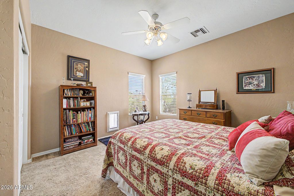 Image 31 of property listing at 931 E ECHO Circle, Apache Junction, AZ 85119