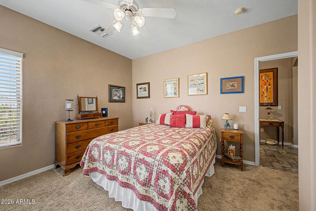 Image 32 of property listing at 931 E ECHO Circle, Apache Junction, AZ 85119