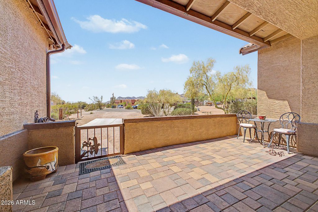 Image 45 of property listing at 931 E ECHO Circle, Apache Junction, AZ 85119