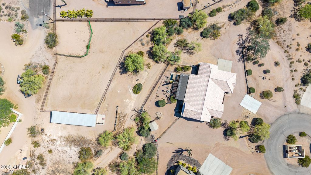 Image 5 of property listing at 931 E ECHO Circle, Apache Junction, AZ 85119