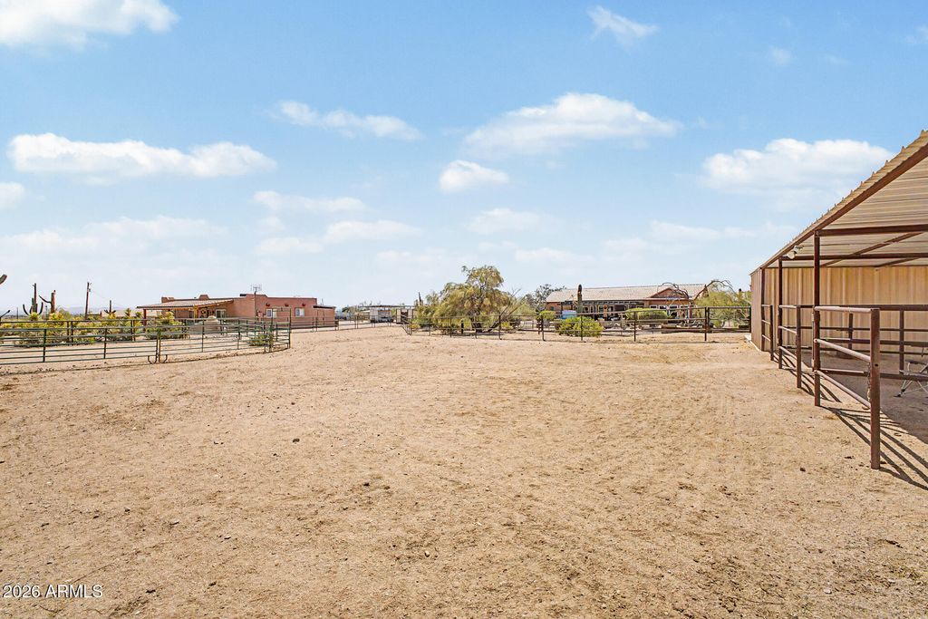 Image 64 of property listing at 931 E ECHO Circle, Apache Junction, AZ 85119