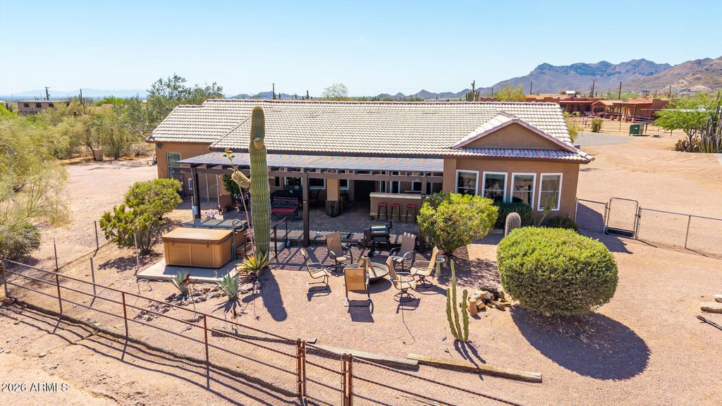 Image 77 of property listing at 931 E ECHO Circle, Apache Junction, AZ 85119