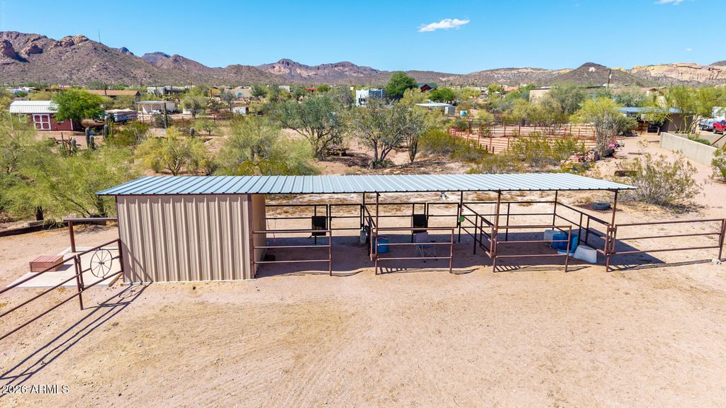 Image 84 of property listing at 931 E ECHO Circle, Apache Junction, AZ 85119