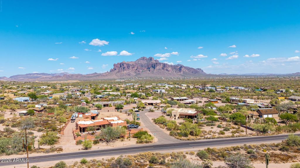Image 85 of property listing at 931 E ECHO Circle, Apache Junction, AZ 85119
