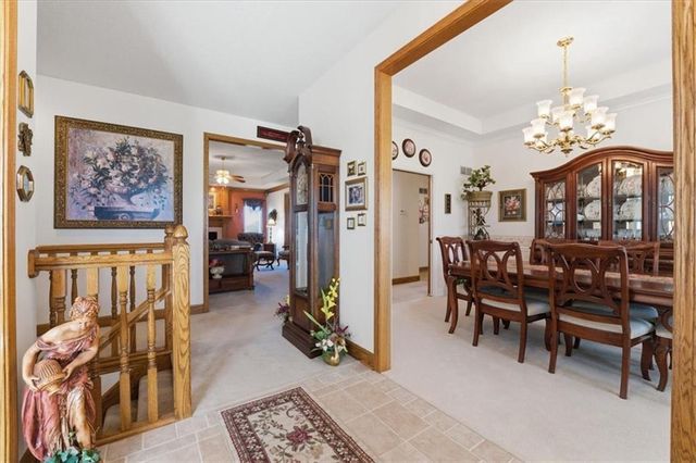 19104 Autumn Lane, Pleasant Hill, MO 64080