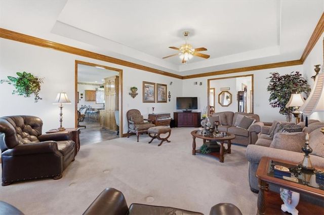 19104 Autumn Lane, Pleasant Hill, MO 64080