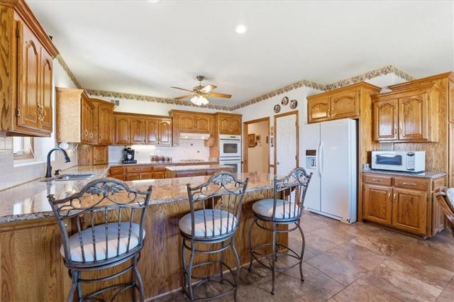 19104 Autumn Lane, Pleasant Hill, MO 64080