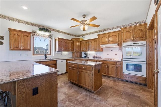 19104 Autumn Lane, Pleasant Hill, MO 64080