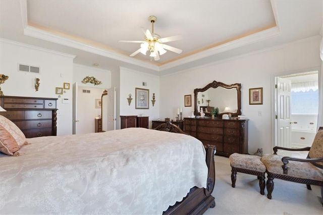 19104 Autumn Lane, Pleasant Hill, MO 64080