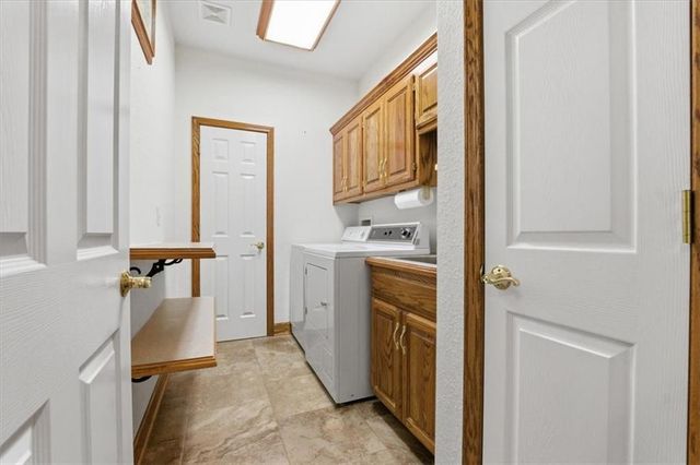 19104 Autumn Lane, Pleasant Hill, MO 64080