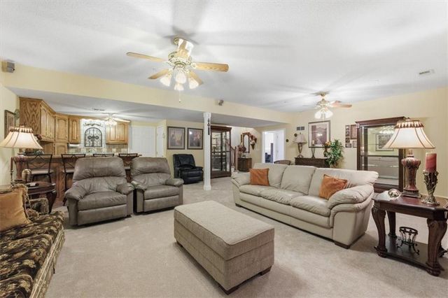 19104 Autumn Lane, Pleasant Hill, MO 64080