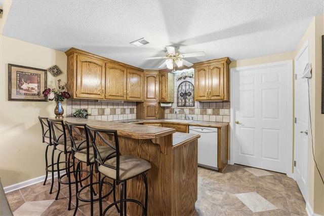 19104 Autumn Lane, Pleasant Hill, MO 64080